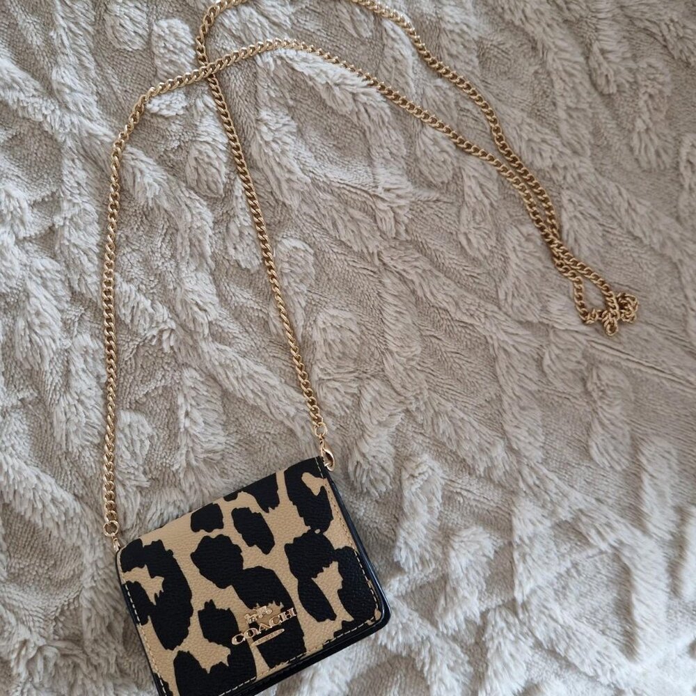 Coach mini wallet on a chain leopard print - Picture 4 of 5